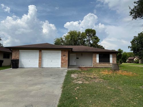 204 N 37th St, Nederland, TX, 77627-7205 | Card Image