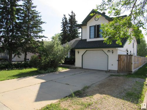 5126 46 St, Barrhead, AB, T7N1H8 | Card Image