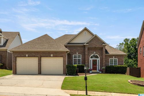 5128 Overlook Cir, BESSEMER, AL, 35022-7036 | Card Image