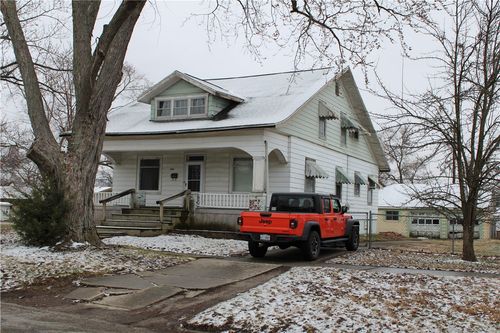 2305 Shelby Ave, Mattoon, IL, 61938-2628 | Card Image