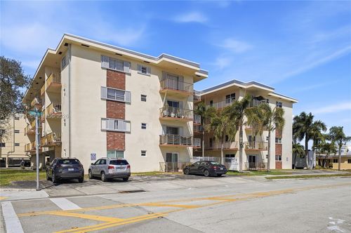 307-1747 Rodman St, Hollywood, FL, 33020-6472 | Card Image