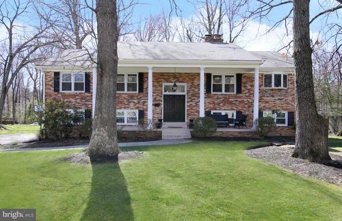8947 Colesbury Pl, Fairfax, VA, 22031-3240 | Card Image