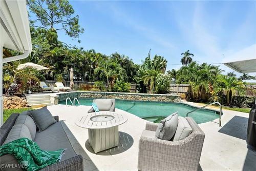 1063 22nd Ave, NAPLES, FL, 34103-4839 | Card Image