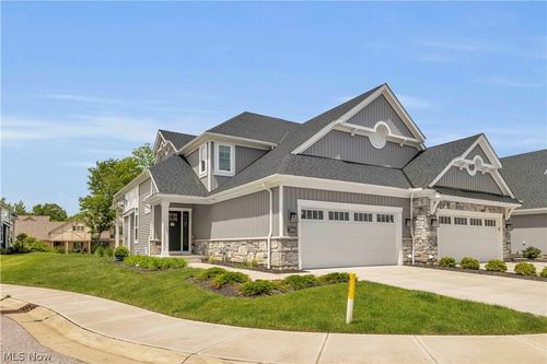 2126 Heritage Ln, Westlake, OH, 44145-3611 | Card Image