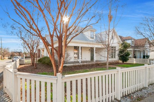 1101 Halcyon Ave, Nashville, TN, 37204-2529 | Card Image