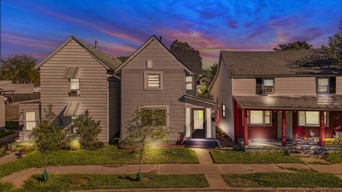 216 E Mill St, Circleville, OH, 43113-1916 | Card Image