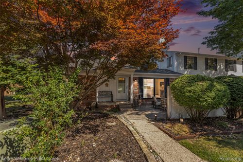 38836 Golfview Dr E, Clinton Twp, MI, 48038-3438 | Card Image