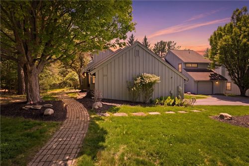 20 Andrews Way, Canandaigua, NY, 14424-8956 | Card Image