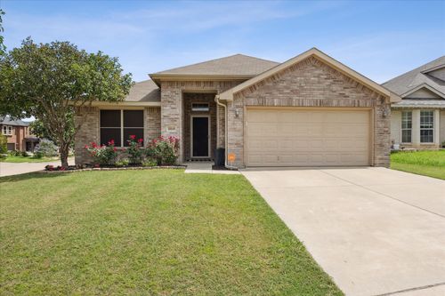 10149 High Eagle Trl, Fort Worth, TX, 76108-4196 | Card Image