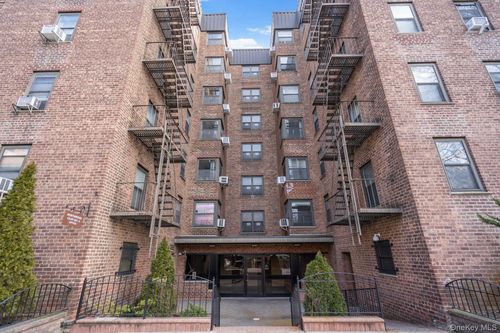apt-310-32 88th St, East Elmhurst, NY, 11369-2107 | Card Image