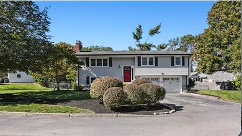 35 Blackman Rd, Canton, MA, 02021-2328 | Card Image