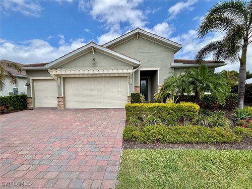 14757 Leeward Dr, NAPLES, FL, 34114-8687 | Card Image