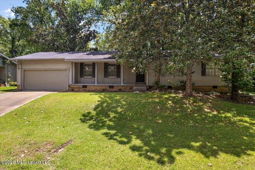 1633 Winchester St, Jackson, MS, 39211-5753 | Card Image