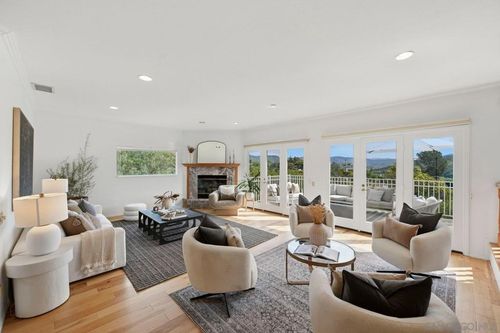 3132 Don Rolando, Escondido, CA, 92025 | Card Image