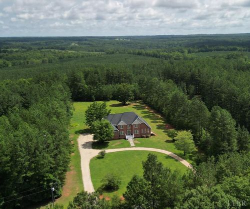 1505 Chestnut Grove Rd, Appomattox, VA, 24522-9547 | Card Image