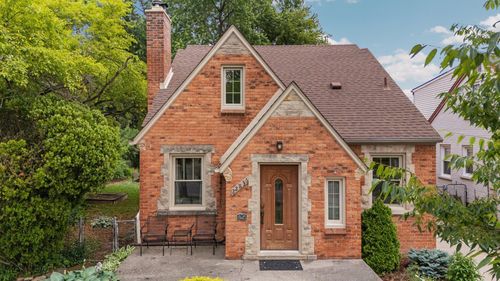 22836 Wellington St, Dearborn, MI, 48124-1060 | Card Image