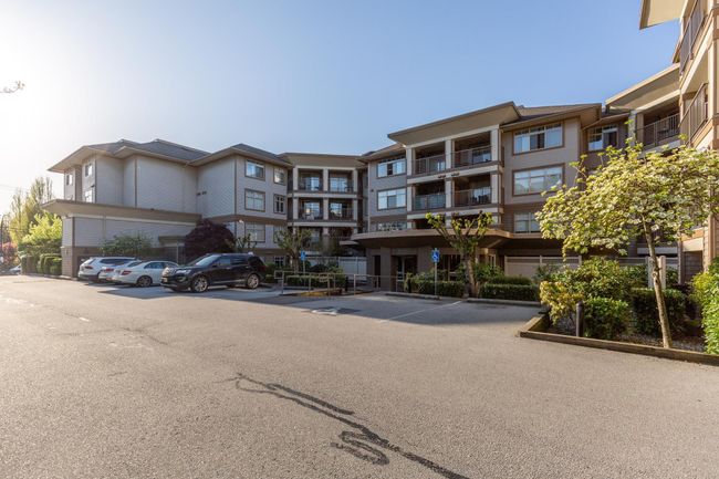 229 - 12238 224 Street, Condo with 1 bedrooms, 1 bathrooms and 1 parking in Maple Ridge BC | Image 3
