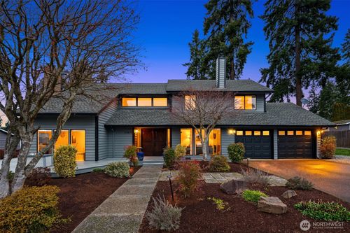 21819 82nd Avenue W, Edmonds, WA, 98026 | Card Image