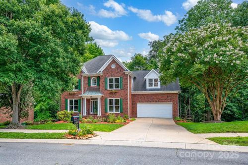 6016 Graburns Ford Dr, Charlotte, NC, 28269-7119 | Card Image
