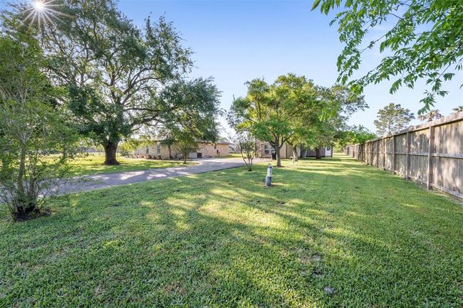 13903 4 Th St, House other with 5 bedrooms, 3 bathrooms and null parking in Santa Fe TX | Image 33