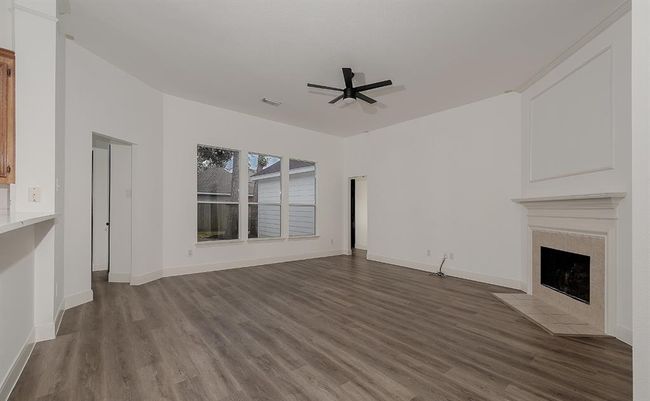 28511 Kevington Ct, House other with 4 bedrooms, 2 bathrooms and 2 parking in Spring TX | Image 6