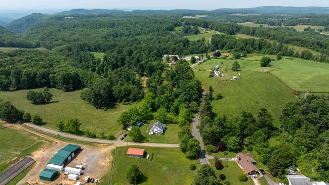 7760 Squirrel Spur Rd, House other with 4 bedrooms, 2 bathrooms and 1 parking in Meadows of Dan VA | Image 38