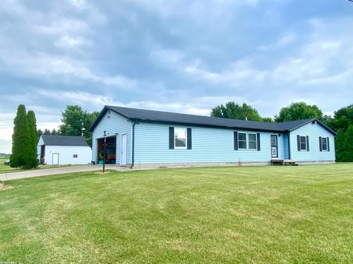 17250 Armada Center Rd, Armada, MI, 48005-2311 | Card Image