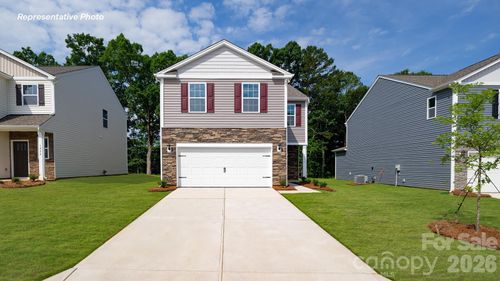 1361 37th Avenue Ln Ne, Hickory, NC, 28601-9692 | Card Image