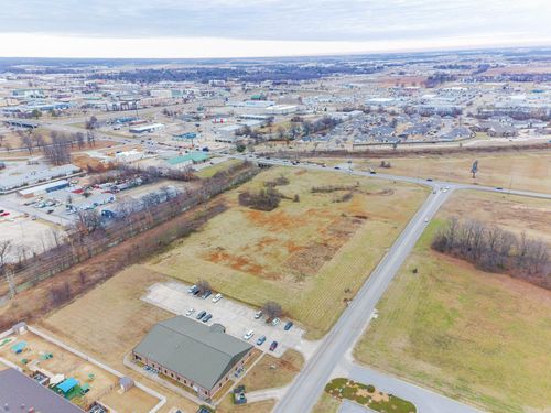 lot-3-latourette-Lot 3 N Caraway Rd, Jonesboro, AR, 72401 | Card Image