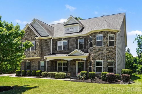 15301 Guthrie Dr, Huntersville, NC, 28078-0024 | Card Image