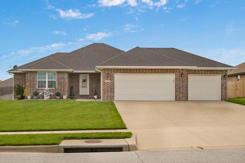 1331 S Strasbourg, Springfield, MO, 65802-1047 | Card Image