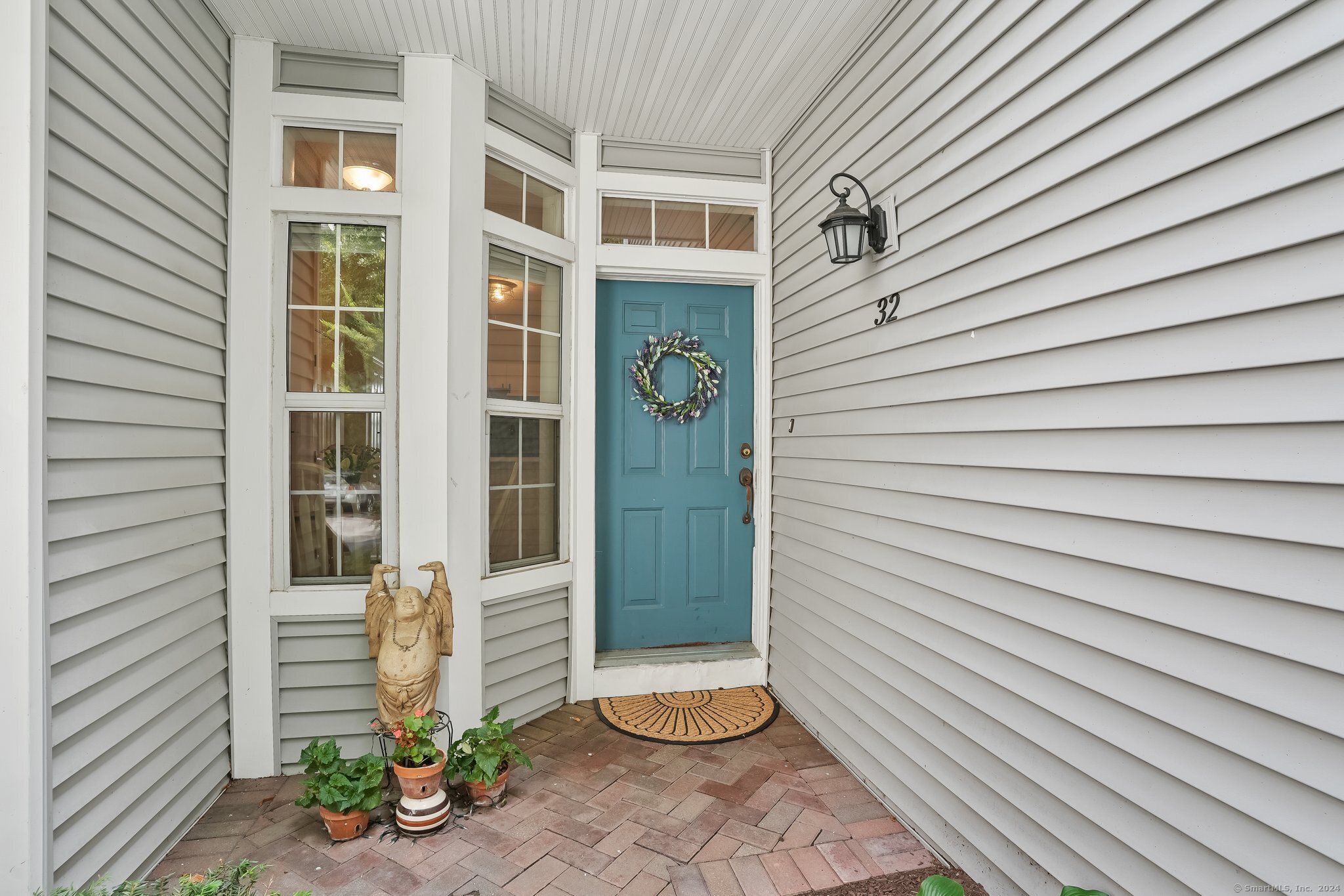 Rivendell Dr, Shelton, CT 06484