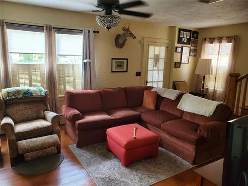 3-42 Westmoreland Pl, Little Neck, NY, 11363-1134 | Card Image