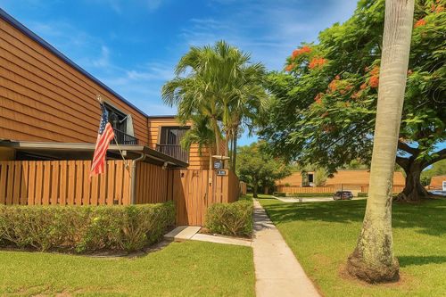 431 4th Lane, Greenacres, FL, 33463 | Card Image