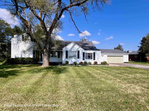 20220 Gratiot Rd, Merrill, MI, 48637-9558 | Card Image