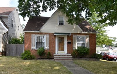 12927 Grannis Road, House other with 3 bedrooms, 3 bathrooms and null parking in Garfield Heights OH | Image 2