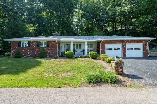 6 Golfview Dr, Logansport, IN, 46947-4104 | Card Image