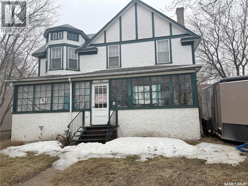 115 24th St E, Prince Albert, SK, S6V1R6 | Card Image
