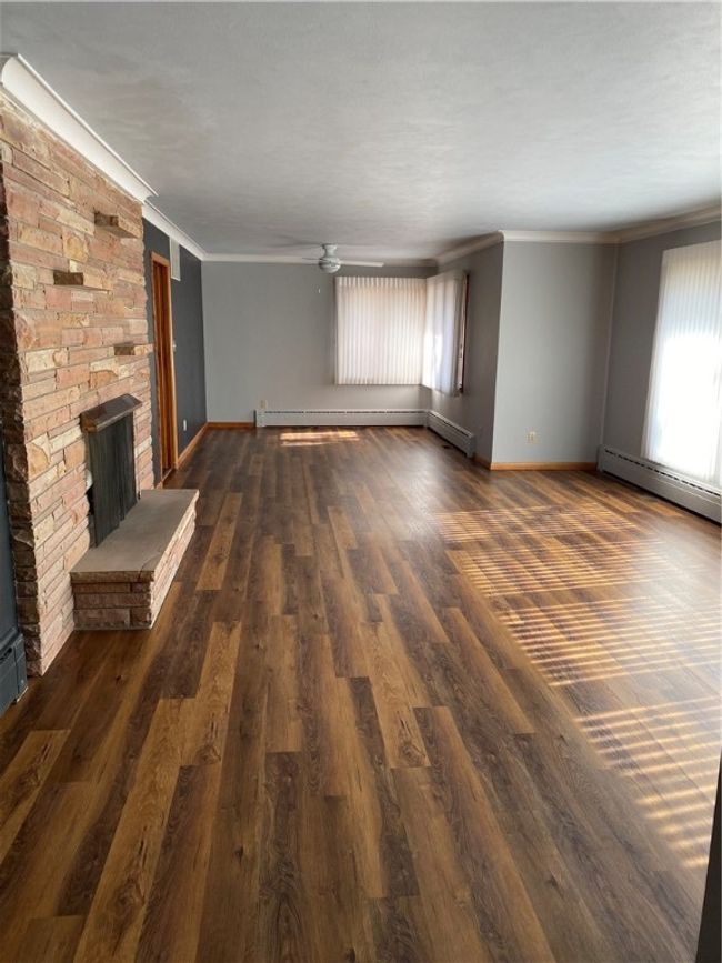 Living Room View 1 | Image 11