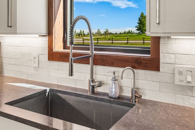 100 N Low Bench Rd, House other with 3 bedrooms, 2 bathrooms and null parking in Gallatin Gateway MT | Image 12