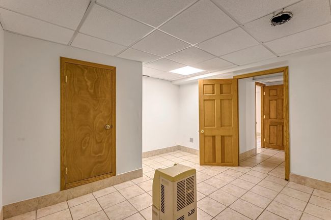 9335 W County Line Rd, House other with 5 bedrooms, 3 bathrooms and null parking in Milwaukee WI | Image 23