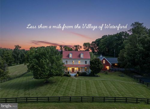 15780 Old Waterford Rd, Paeonian Springs, VA, 20129-1804 | Card Image