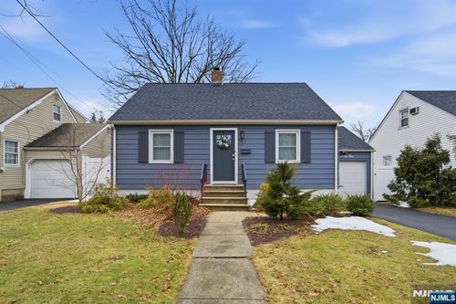 761 Palmer Ave, Maywood, NJ, 07607-1611 | Card Image