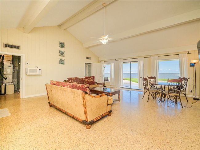 1170 S Virginia St, House other with 4 bedrooms, 4 bathrooms and null parking in Port Lavaca TX | Image 36