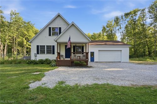 1318 Daly Rd, Ashtabula, OH, 44004-9610 | Card Image