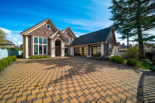 {{alt}} | Card Image