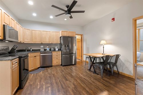 100s-33 Broken Lance Dr, BRECKENRIDGE, CO, 80424-6944 | Card Image
