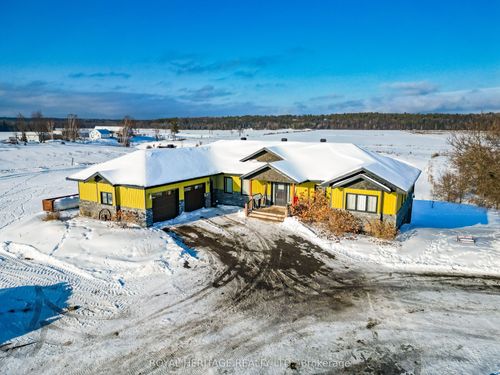 979 Stewart Rd, Cache Bay, ON, P0H1G0 | Card Image