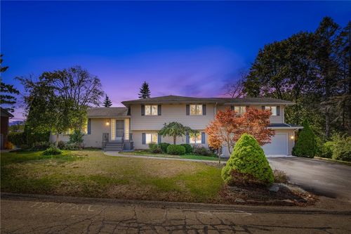 949 Smith St, Somerset, PA, 15501-1727 | Card Image