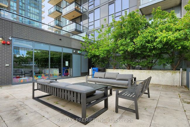 2210 - 5025 Four Springs Ave, Condo with 2 bedrooms, 1 bathrooms and null parking in Mississauga ON | Image 22